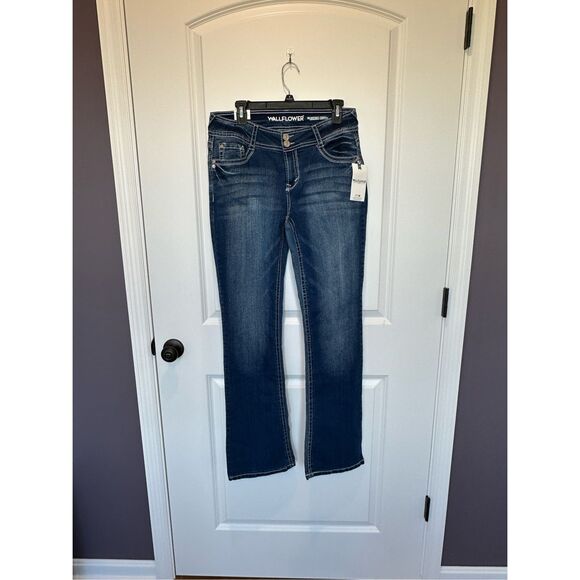 NWT Wallflower The Luscious Curvy Bootcut Jeans Size 11 Long - Picture 1 of 9